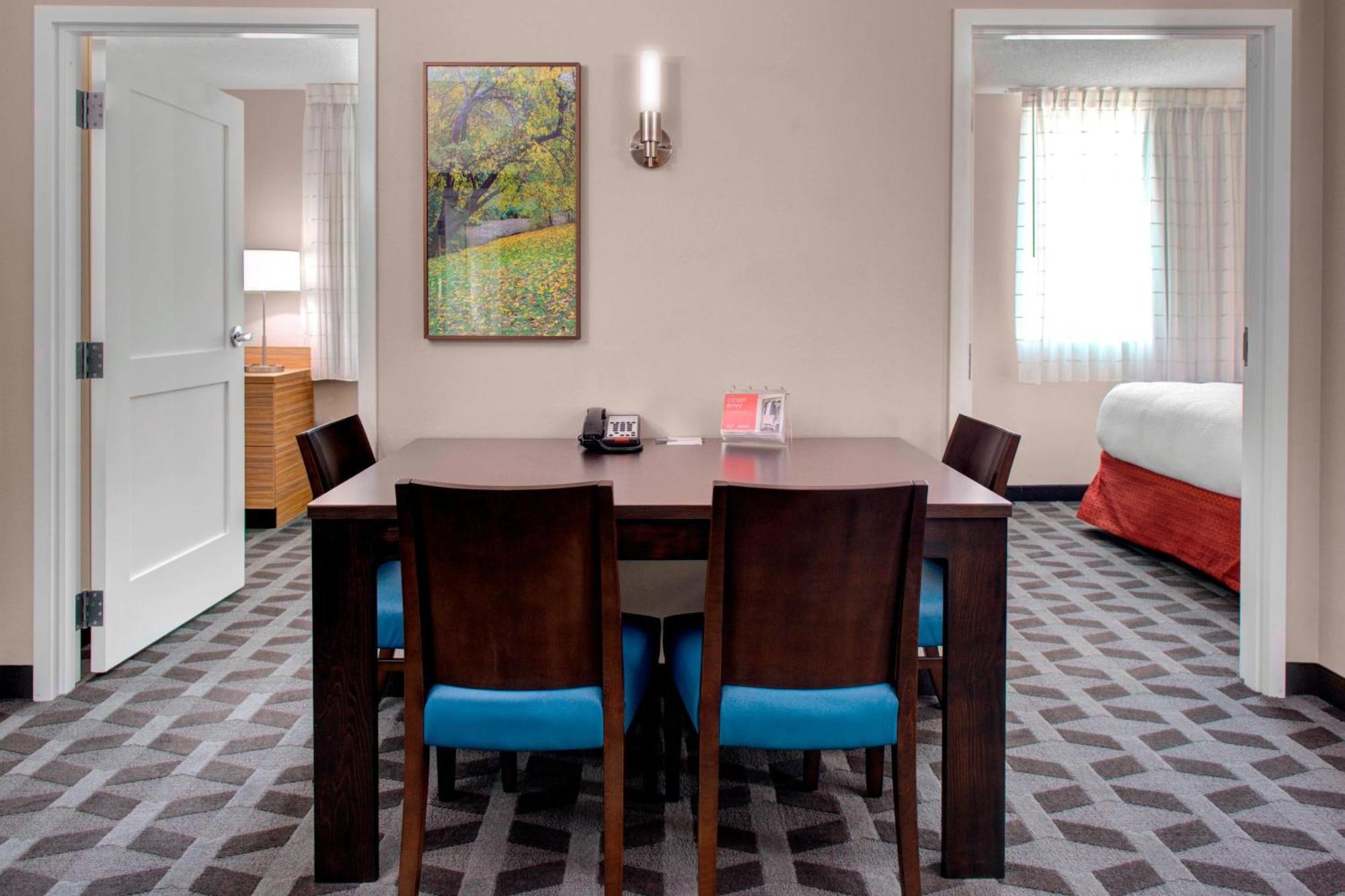 Towneplace Suites By Marriott Parkersburg Luaran gambar
