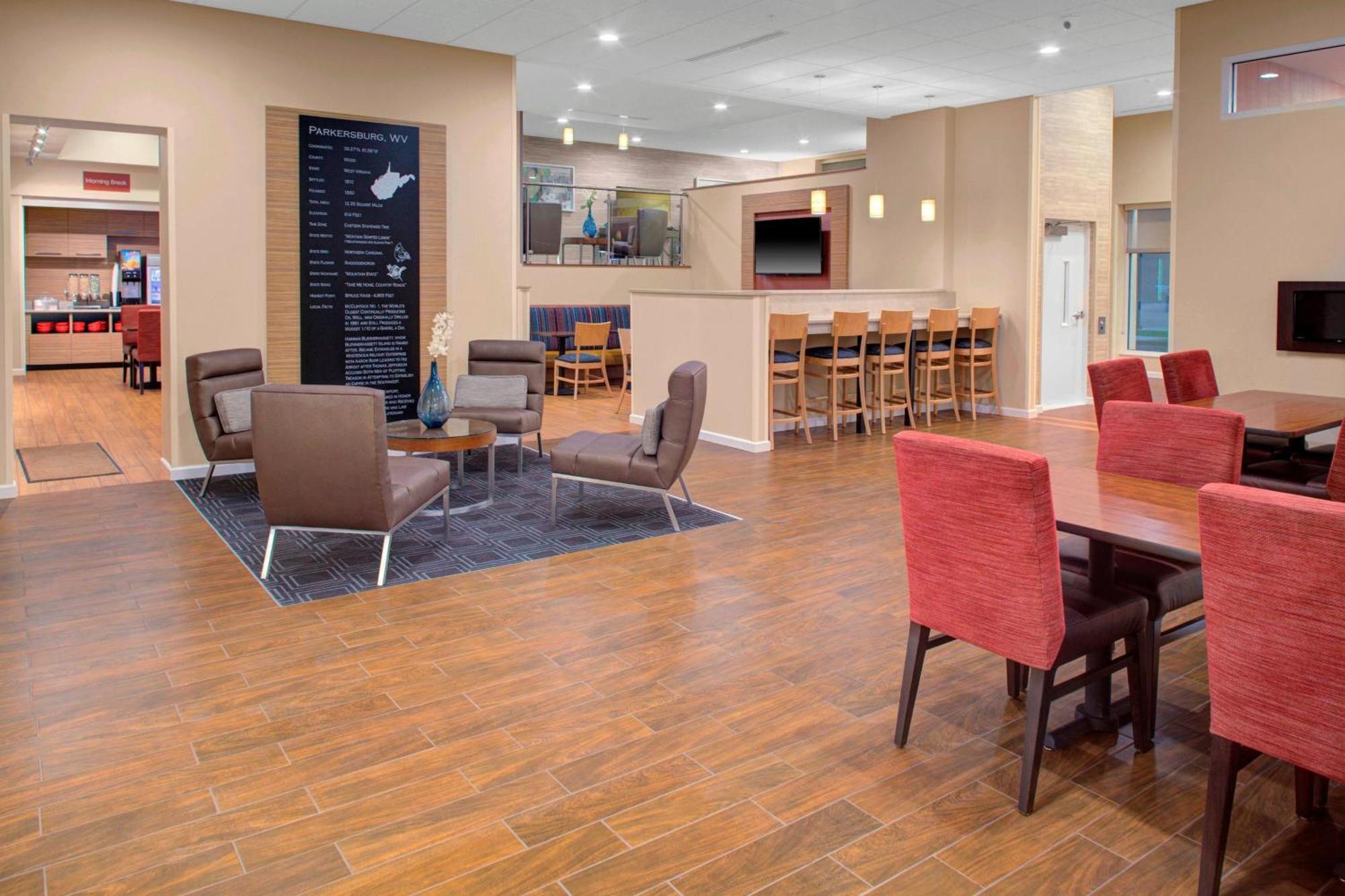 Towneplace Suites By Marriott Parkersburg Luaran gambar