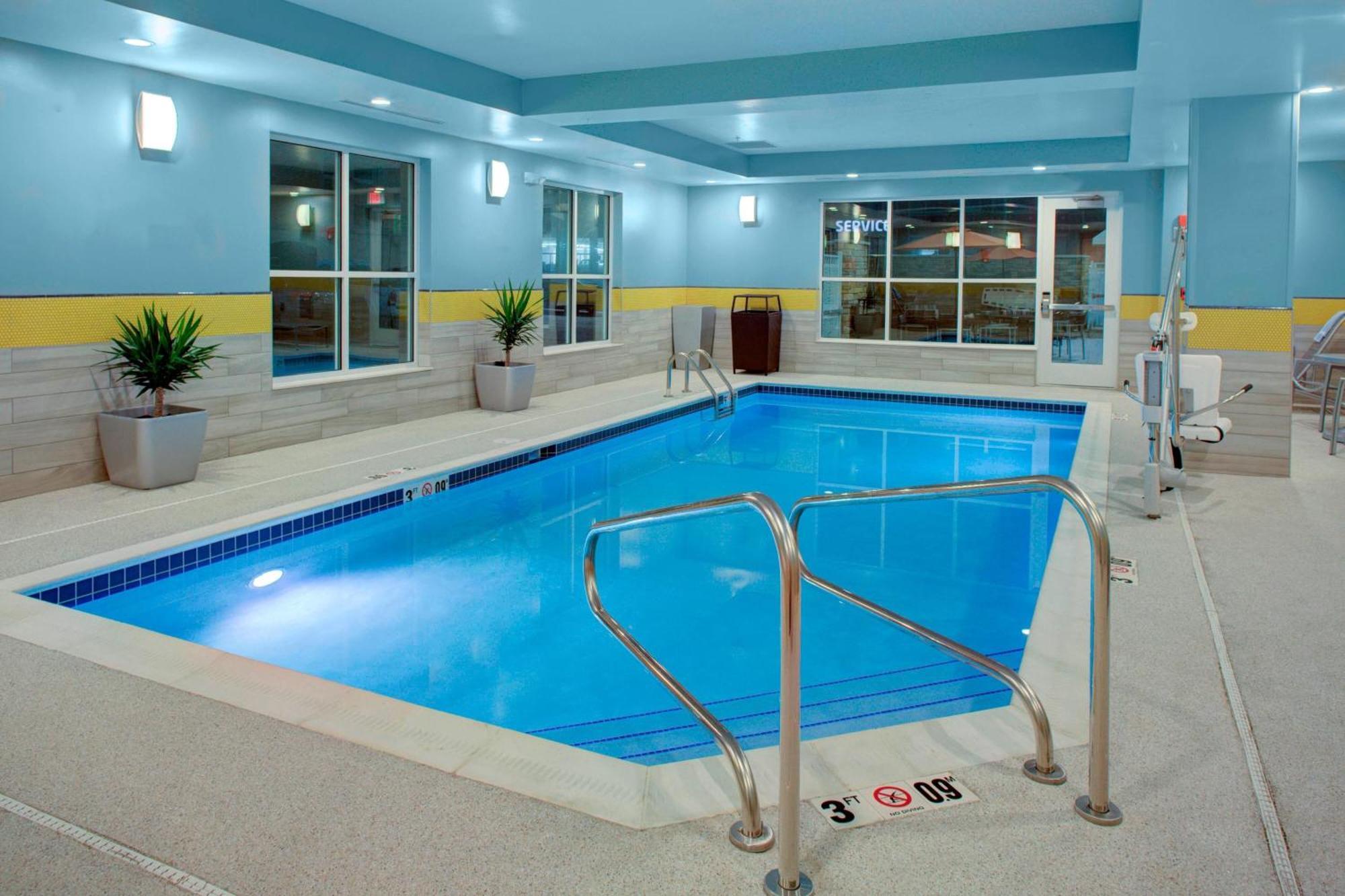 Towneplace Suites By Marriott Parkersburg Luaran gambar